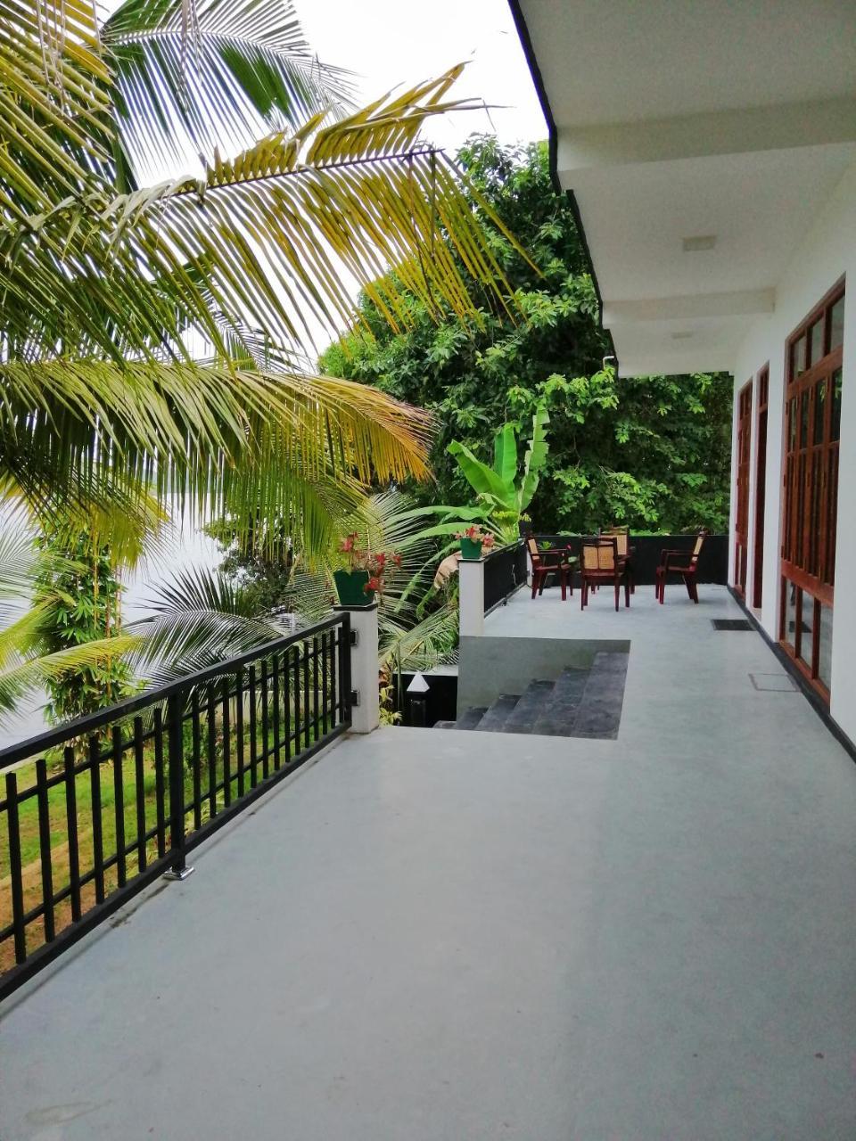 Hikka Lagoon Hikkaduwa Exterior photo