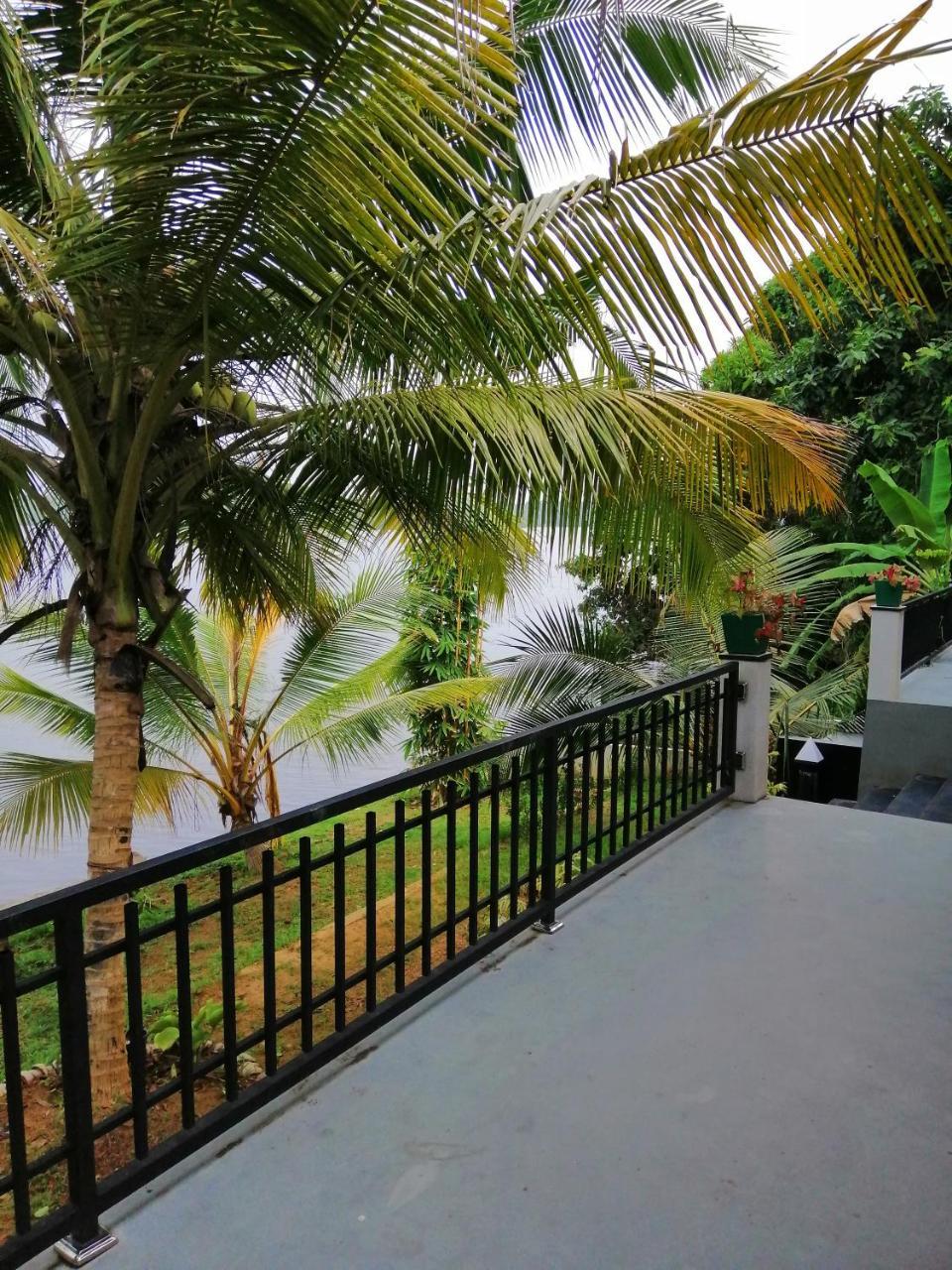 Hikka Lagoon Hikkaduwa Exterior photo